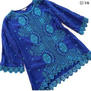 John Mark Shirt Womens Medium Blue Floral Embroidered Rayon Boho.